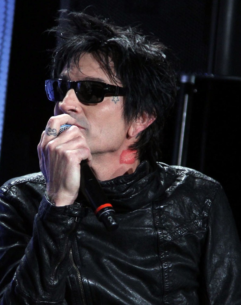 Tommy Lee Picture 18 - Motley Crue And KISS Announce Their Co ...