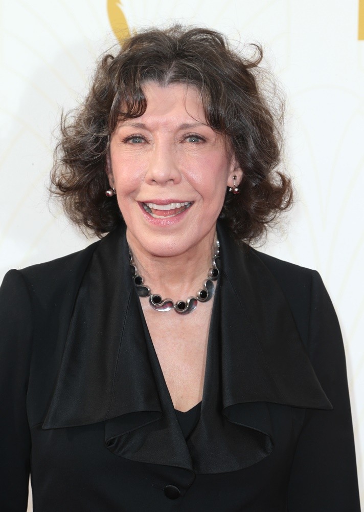 Lily Tomlin Picture 19 - 67th Primetime Emmy Awards - Red Carpet