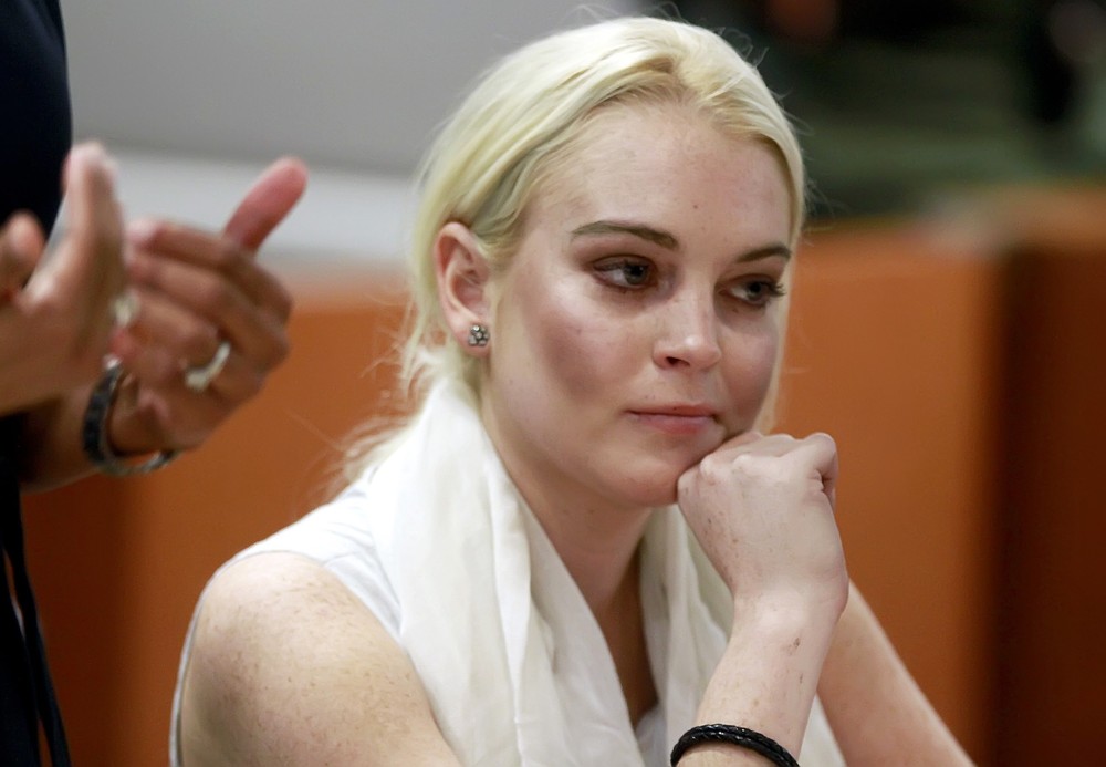 Lindsay Lohan Picture 409 Lindsay Lohan Before Being Escorted From The Courtroom In Handcuffs