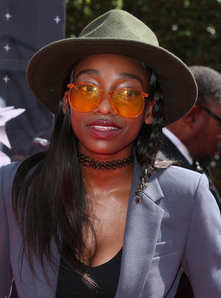 Little Simz Picture 3 - 2015 BET Awards - Arrivals