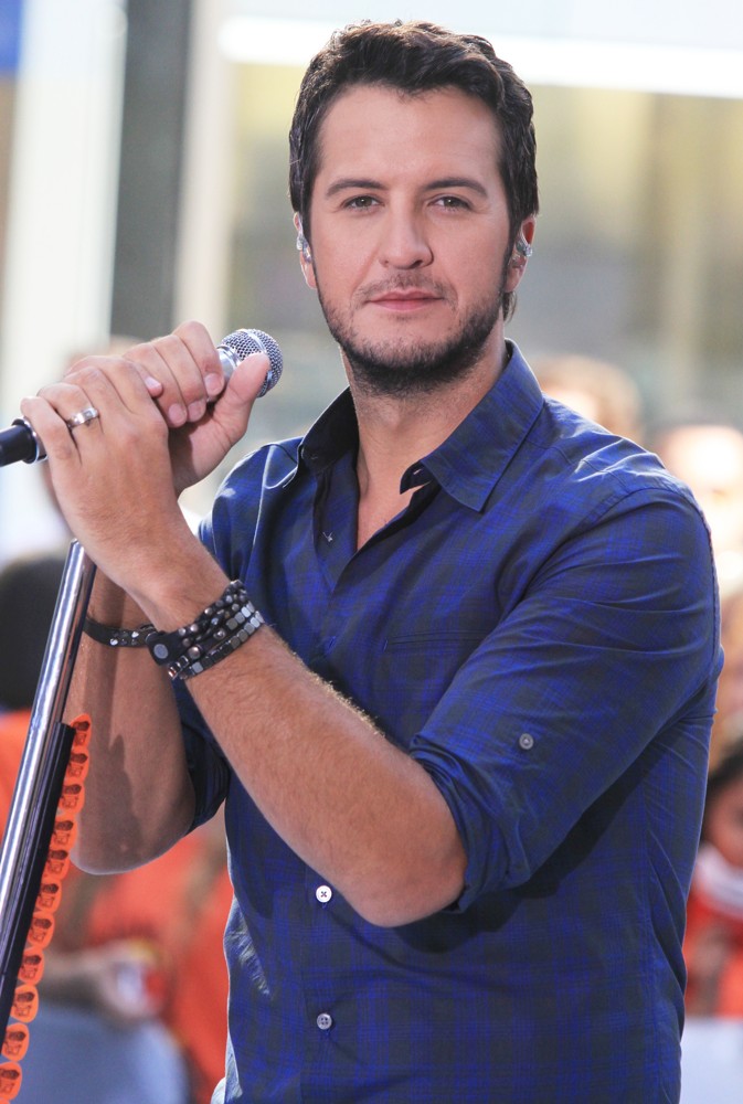 luke bryan Picture 125 - Luke Bryan Performs on The Toady Show as Part ...