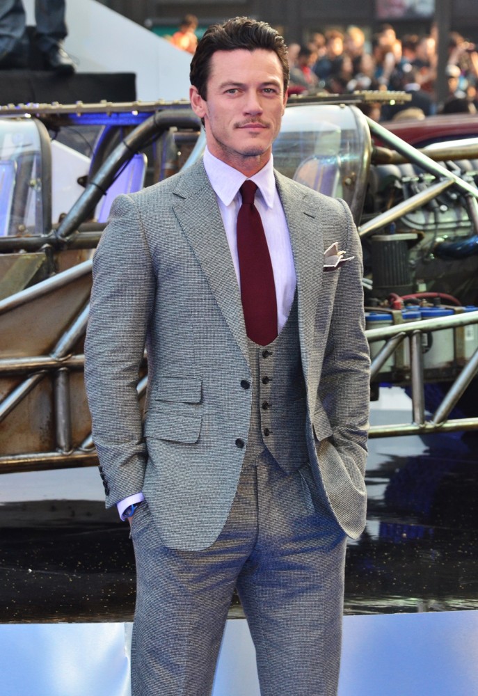 Luke Evans Picture 43 - World Premiere of Fast and Furious 6 - Arrivals