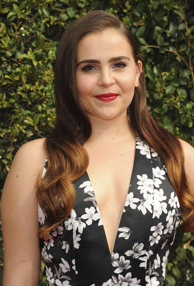 Mae Whitman landon pigg