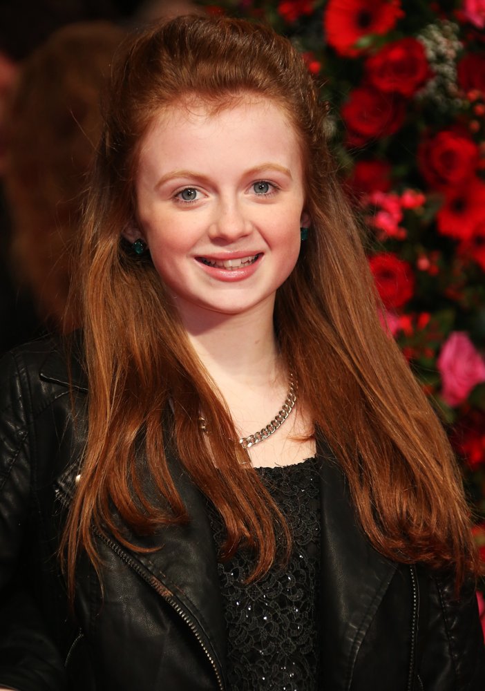 Maisie Smith Picture 1 - Winter's Tale UK Premiere - Arrivals