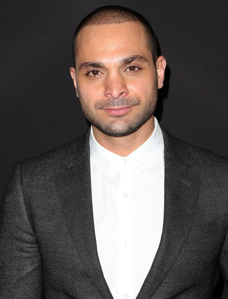 Michael Mando Picture 3 - Saturn Awards 2016 - Press Room