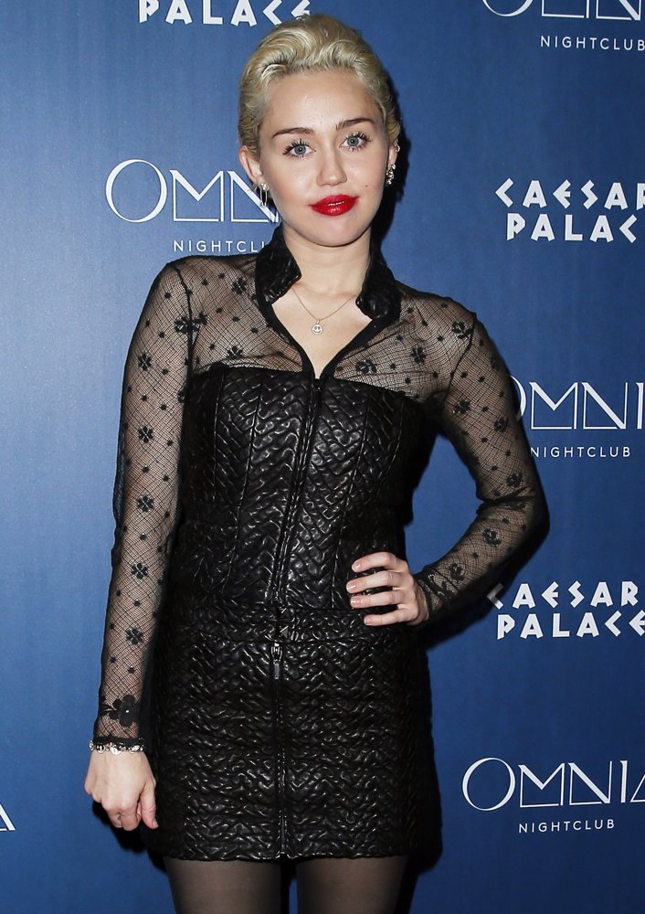 Miley Cyrus Picture 808 - Miley Cyrus Brand New Madame Tussauds Wax ...