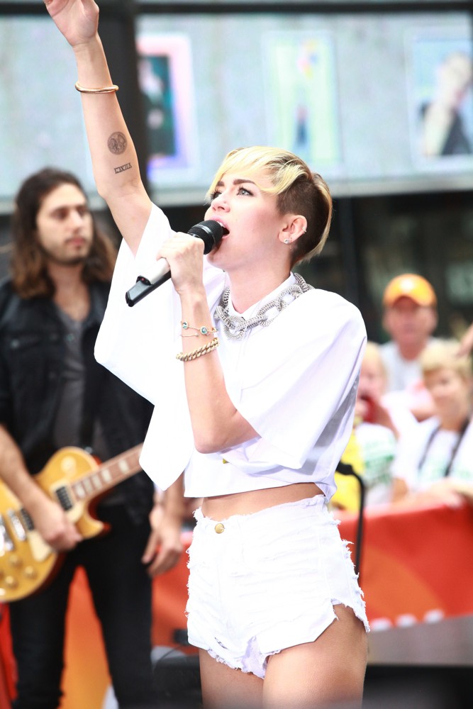 Miley Cyrus Picture 602 Miley Cyrus Performs On The Today Show As