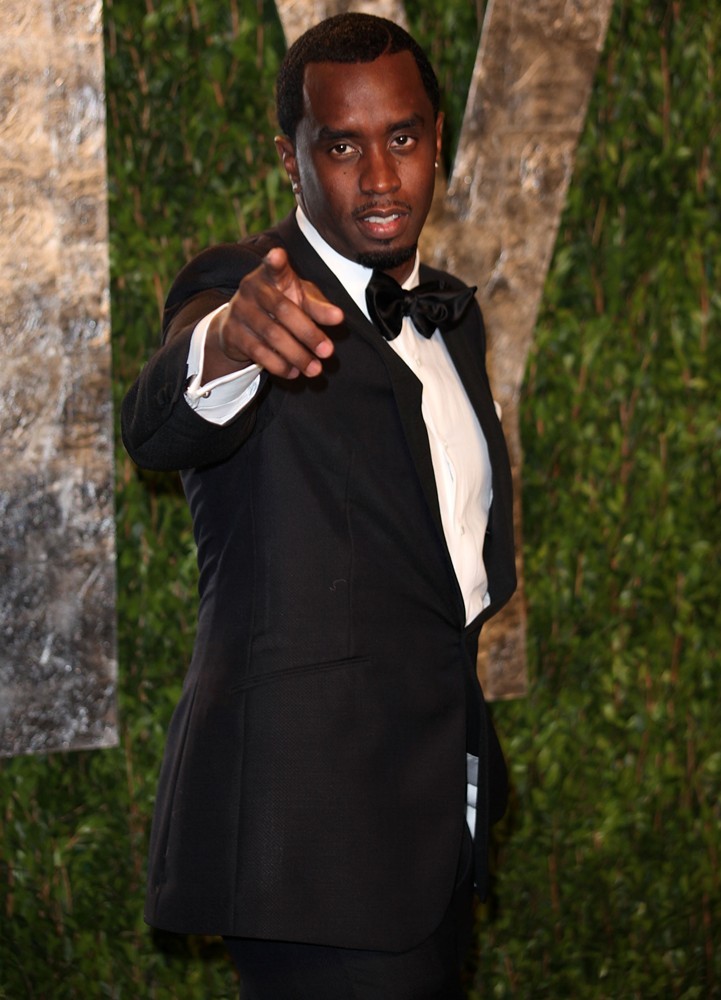 P. Diddy Picture 142 - 2012 Vanity Fair Oscar Party - Arrivals