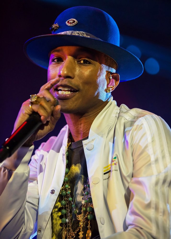 Pharrell Williams Picture 201 - Pharrell Williams Performing Live on Stage