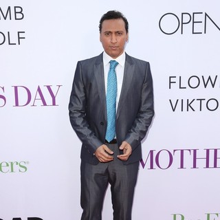 Open Roads World Premiere of Mother's Day
