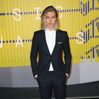 Austin Butler Pictures, Latest News, Videos and Dating Gossips