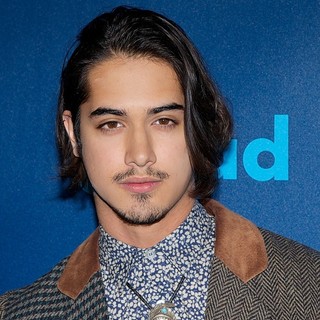 Avan Jogia Picture 11 - Nickelodeon's 26th Annual Kids' Choice Awards ...