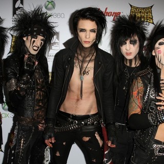 Black Veil Brides Picture 2 - 2011 MTV Video Music Awards - Arrivals