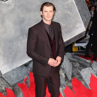 The World Premiere of Thor: The Dark World - Arrivals
