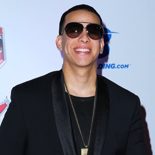 Daddy Yankee Pictures With High Quality Photos