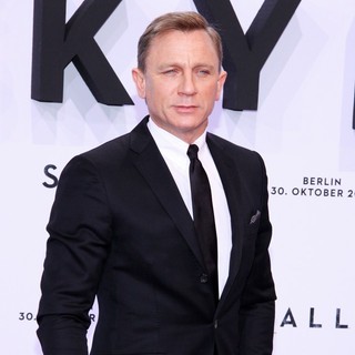 Daniel Craig Picture 124 - Skyfall Photocall