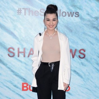 The New York Premiere of The Shallows