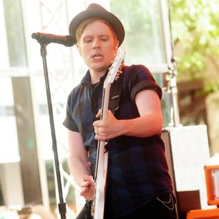 Fall Out Boy's Vocalist Patrick Stump Marries Longtime Girlfriend ...