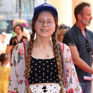 Jessie Cave Picture 1 - The Opening of The National Theatre's ...