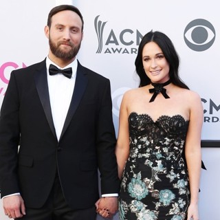 Kacey Musgraves Pictures, Latest News, Videos.