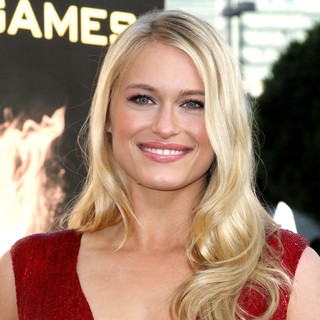 Leven Rambin Picture 20 - The Los Angeles Premiere of The Perks of ...