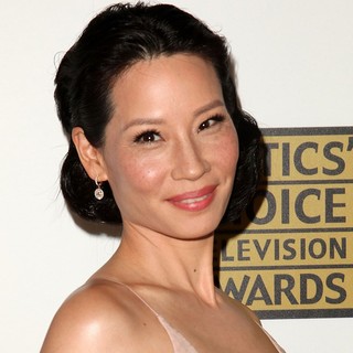 Lucy Liu Pictures with High Quality Photos