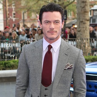 Luke Evans Picture 38 - World Premiere of Fast and Furious 6 - Arrivals