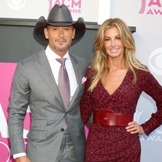 Tim McGraw Pictures with High Quality Photos