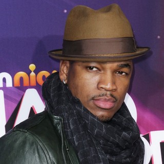 Video: Ne-Yo Sings Michael Jackson's Song at 2009 BET Awards