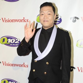 PSY Picture 88 - PSY Kicks of The New Years Celebrations