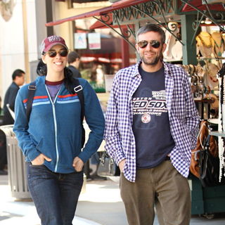 Pics: Sarah Silverman Enjoys PDA With New Boyfriend