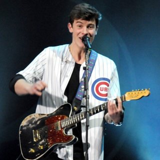 Shawn Mendes Pictures - Gallery 8 with High Quality Photos