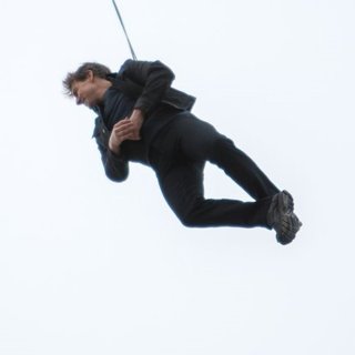 Tom Cruise Leaps from The Roof of St. Paul's Cathedral During Filming for Mission: Impossible