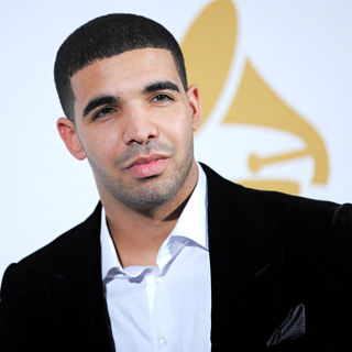 Drake Picture 16 - 2009 American Music Awards - Arrivals