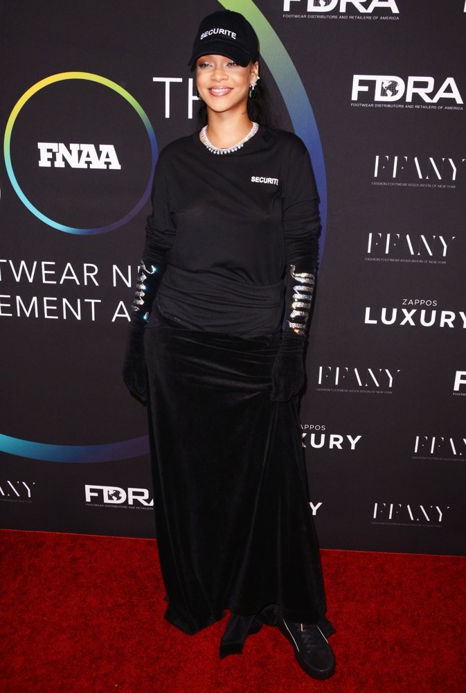 Rihanna Picture 1224 30th Footwear News Achievement Awards Red