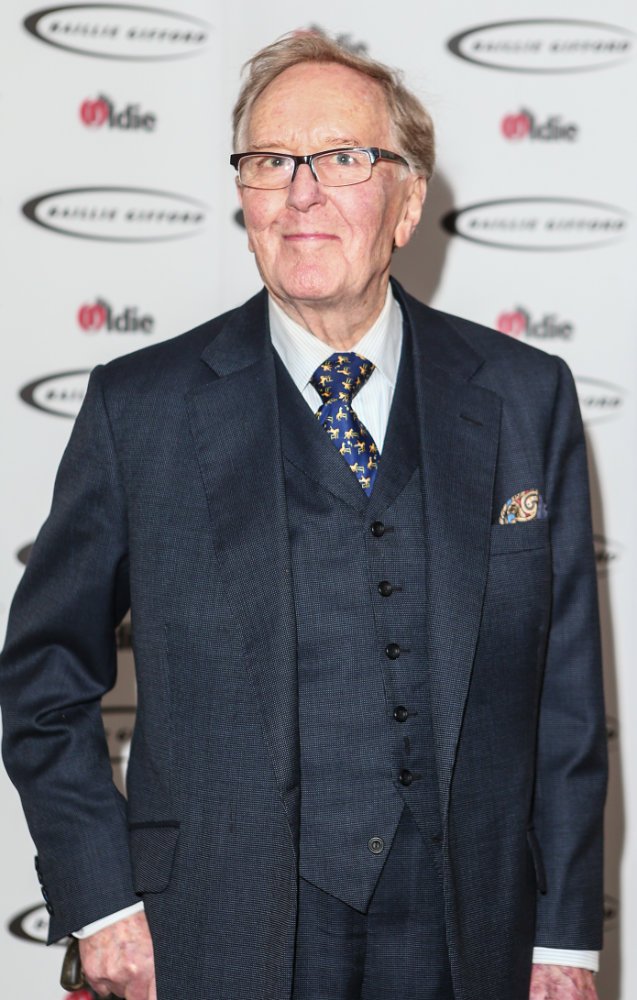 Robert Hardy Picture 1 - Oldie of The Year Awards - Arrivals