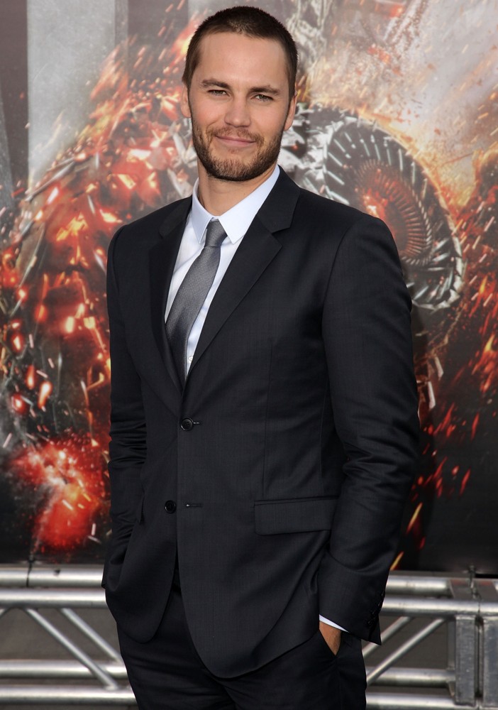 Taylor Kitsch Picture 35 - Battleship Premiere - Arrivals