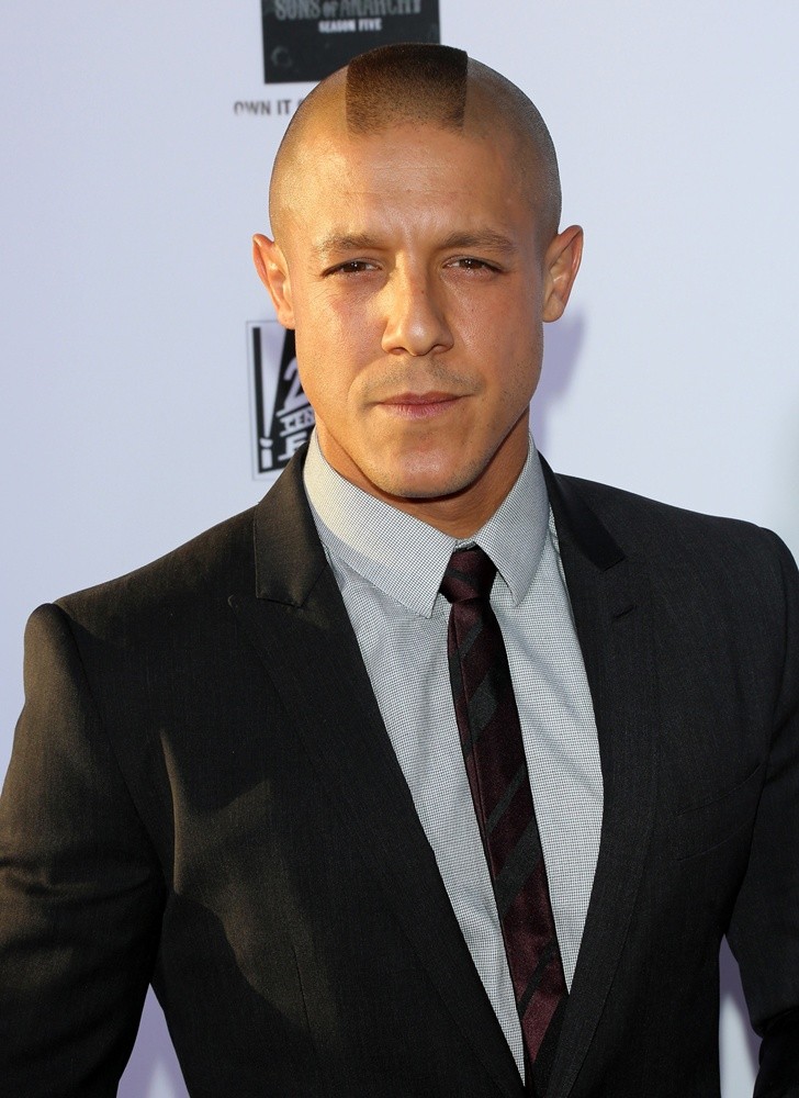 Theo Rossi Picture 7 - Premiere of FX's Sons of Anarchy Season Six ...