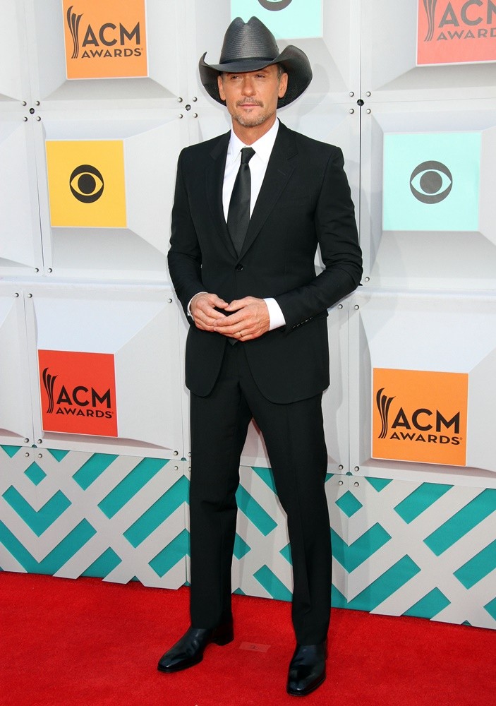 Tim McGraw Picture 155 50th Annual CMA Awards Arrivals