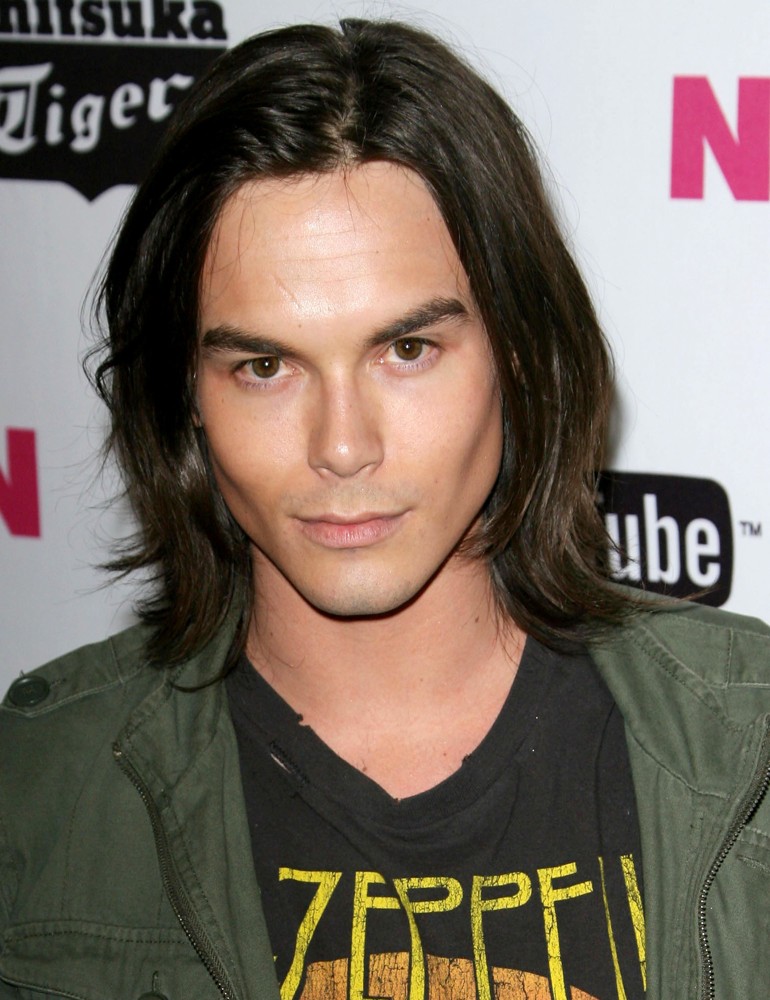 tyler blackburn Picture 4 - NYLON Magazine Annual May Young Hollywood ...