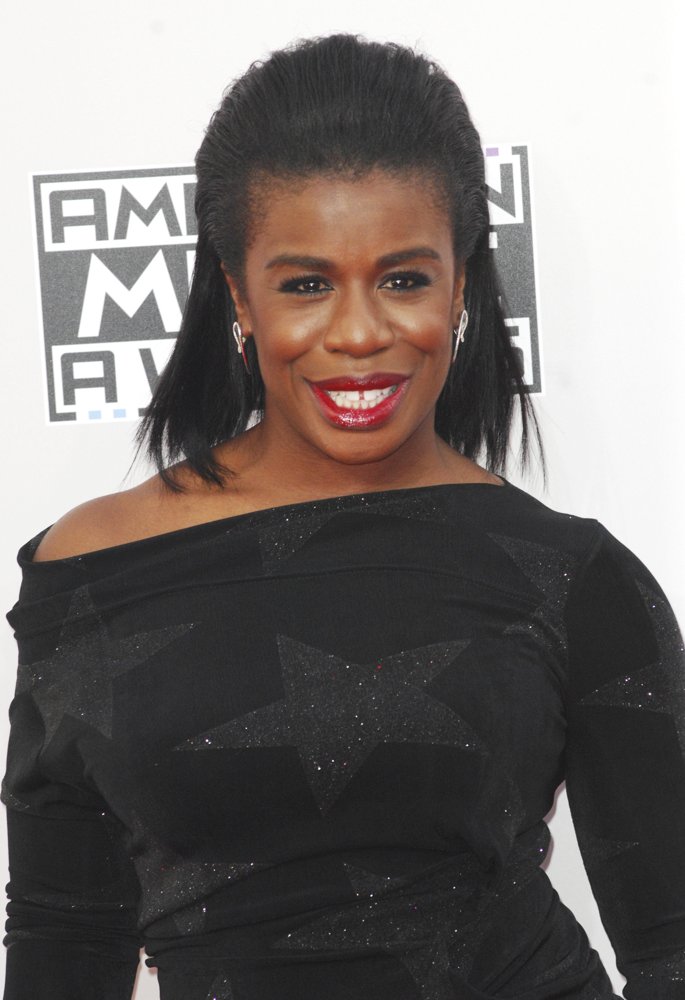 Uzo Aduba Picture 36 - 2014 American Music Awards - Arrivals