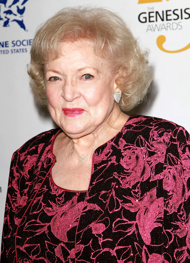 Betty White Picture 33 TV Land's "Hot In Cleveland