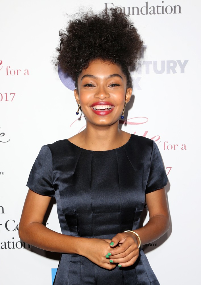 Yara Shahidi glasses