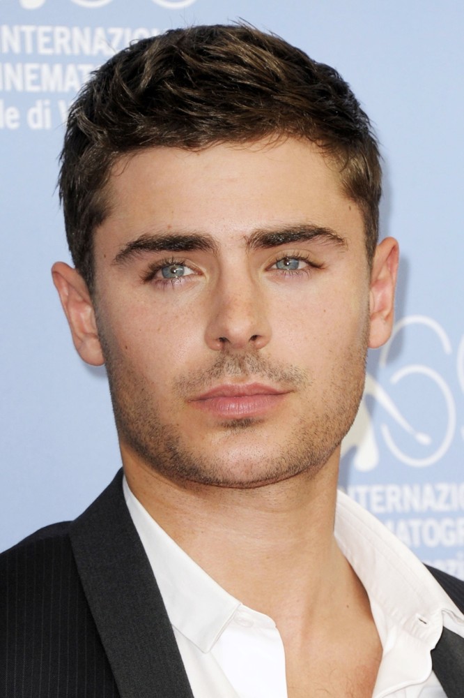 Zac Efron Picture 206 - The 2012 Teen Choice Awards - Press Room